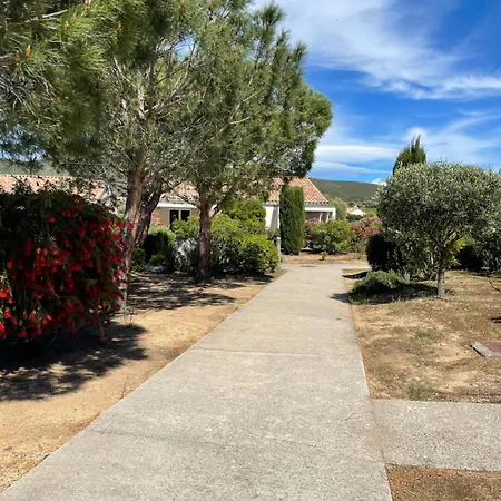 4 A 6 Personnes Dans Avec Piscines Proche Semesterbostad