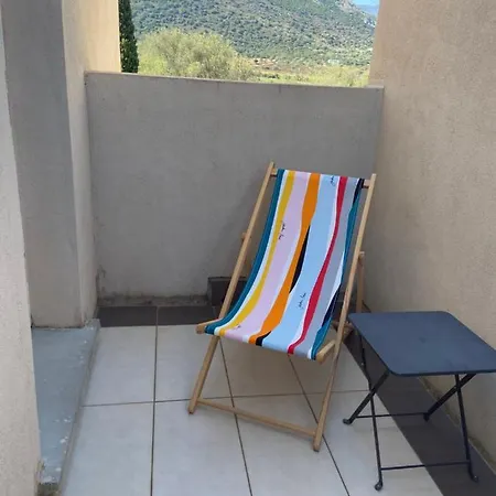 4 A 6 Personnes Dans Avec Piscines Proche Holiday home