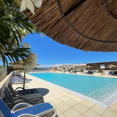 4 A 6 Personnes Dans Avec Piscines Proche Holiday home Belgodere (Corsica)