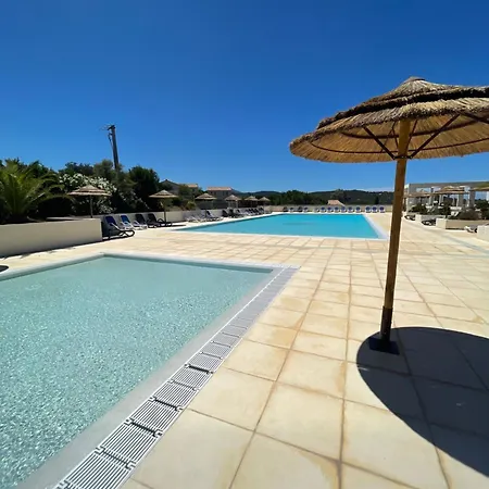 4 A 6 Personnes Dans Avec Piscines Proche Holiday home Belgodere (Corsica)